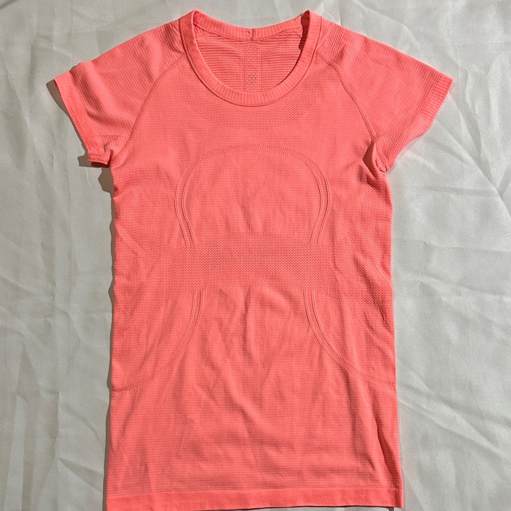 Women's orange/coral Short Sleeve Swiftly Top